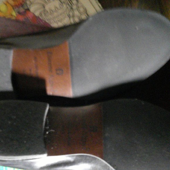 Etienne Aigner - Picture 4 of 4